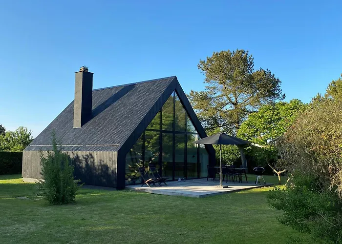 Σπίτι διακοπών Modernized A-frame House Near Saksild Odder